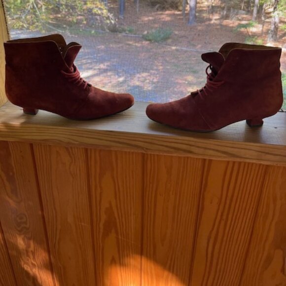 Suede Booties Italian Vintage - Picture 7 of 12